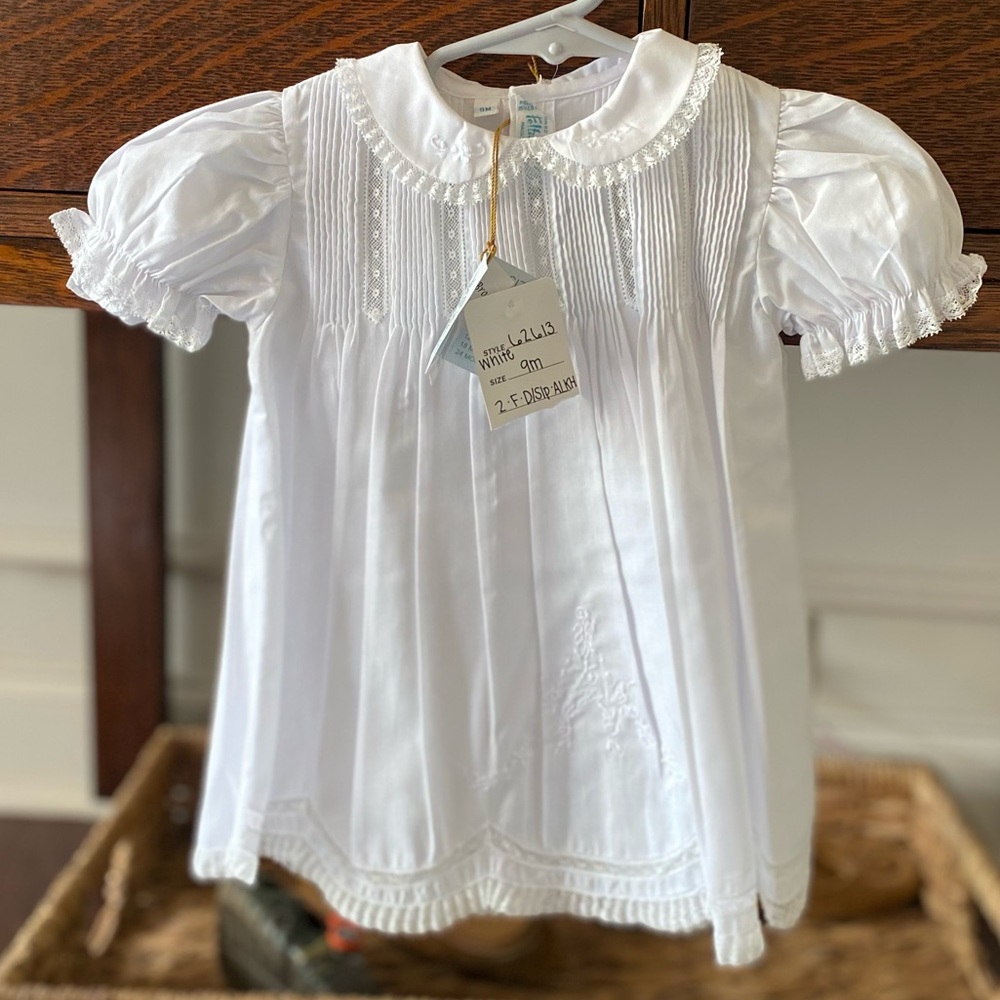 Feltman Brothers 9m white gown NWT